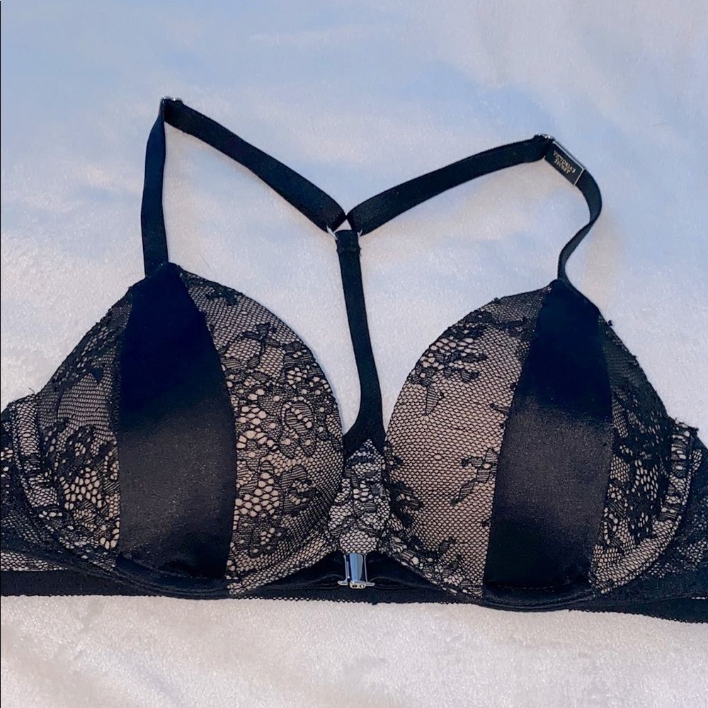 Elegant Black Lace Bra bombshell racer back front close 32b new
